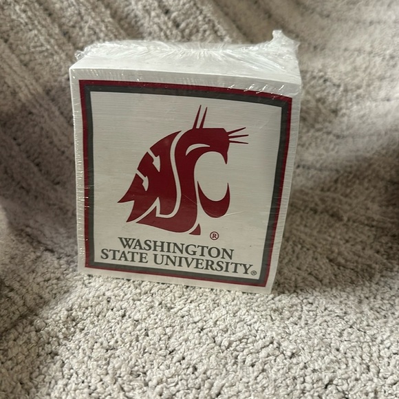 Washington State University ( WSU ) Collegiate Cube - Picture 1 of 5